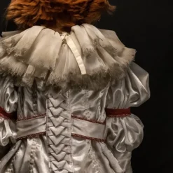 IT - Pennywise Premium Scale Doll