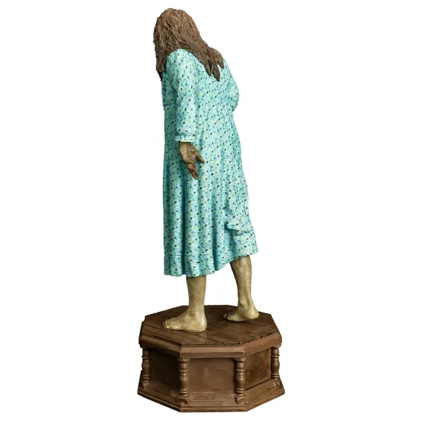 The Exorcist - Regan 12" Statue